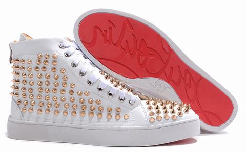 paire de louboutin femme